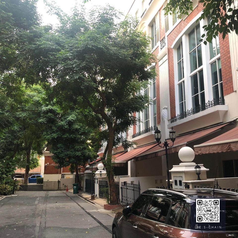 🏡✨HOME FOR RENT>> Baan Klang Krung Thonglor>> บ้านหรู 4 ชั้น แบบ Townhome สไตล์อังกฤษใจกลางย่านทองหล่อ 4 ห้องนอน ขนาด 350 ตร.ม. ตกแต่งครบ พร้อมอยู่ #LV-MO843