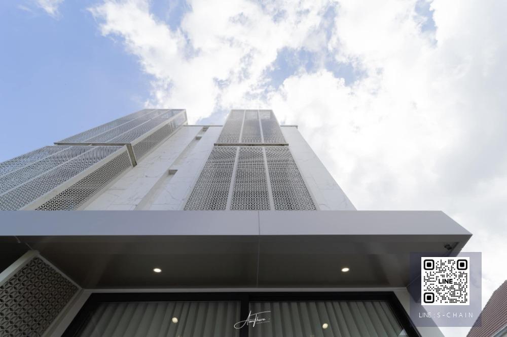 🎉🍀HOME FOR RENT/SALE>> 🔥บ้านเดี่ยวสุดหรู ใจกลางเอกมัย ซ.เอกมัย 10 Pet Friendly 😺ขนาด 360+ ตร.ม พร้อมลิฟท์+EV Charge เฟอร์นิเจอร์ตกแต่งหรูหรา สวยงาม พร้อมอยู่ เดินทางสะดวก #LV-MO915