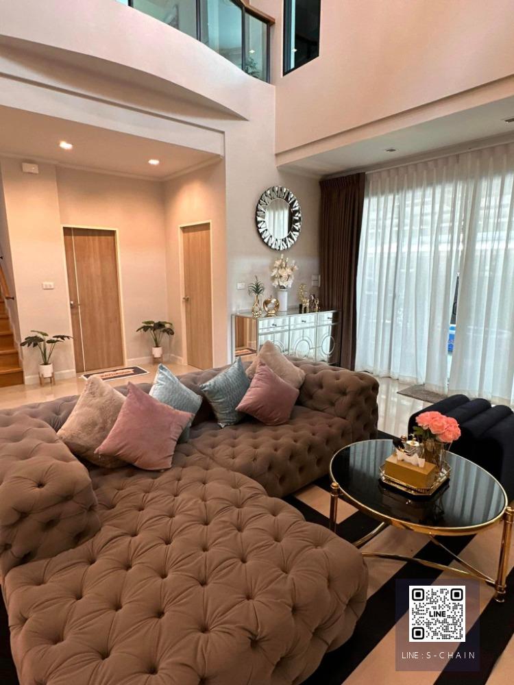 HOME FOR RENT>> Supalai Essence Suanluang>>  บ้าน  DOUBLE VOLUME บ้านสวย หรู แต่งพร้อมอยู่ อุปกรณ์เครื่องใช้ฟ้าครบ   พื้นที่ใช้สอย 321ตรม.เดินทางสะดวก ใกล้ทางด่วน ใกล้รถไฟฟ้า #LV-MO906