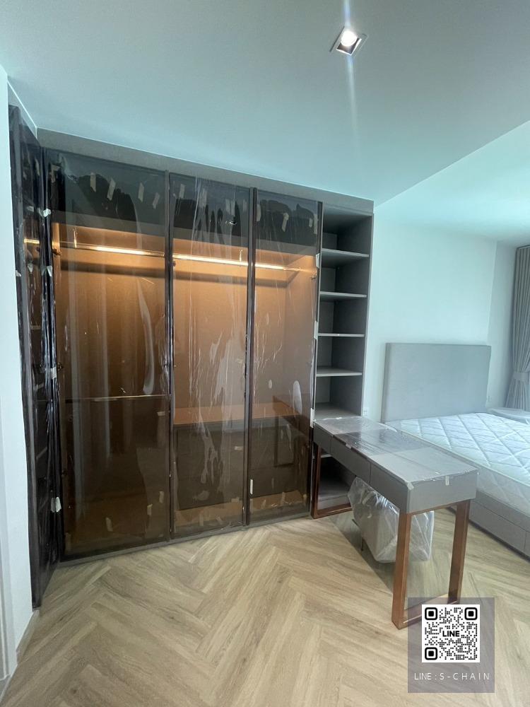 FOR RENT>> Chapter Thonglor>> 2 ห้องนอน ชั้น 4 วิวสระว่ายน้ำ เฟอร์นิเจอร์ครบ ใกล้ BTS ทองหล่อ #LV-MO424