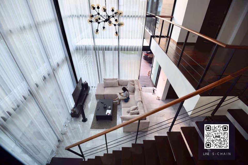 FOR RENT>> บ้านเดี่ยว 3 ชั้น รัชดา 18 ห้วยขวาง>> 120 ตร.ว. /4 ห้องนอน pet friendly ตกแต่งครบ สนามหญ้ากว้าง #LV-MO333