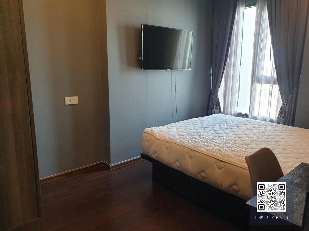 🎉FOR RENT>> C Ekkamai>> ชั้น 28 ห้องทิศตะวันออก เฟอร์นิเจอร์ตกแต่งครบ สวย ปูพื้นห้องใหม่ ใกล้ BTS เอกมัย #LV-MO887