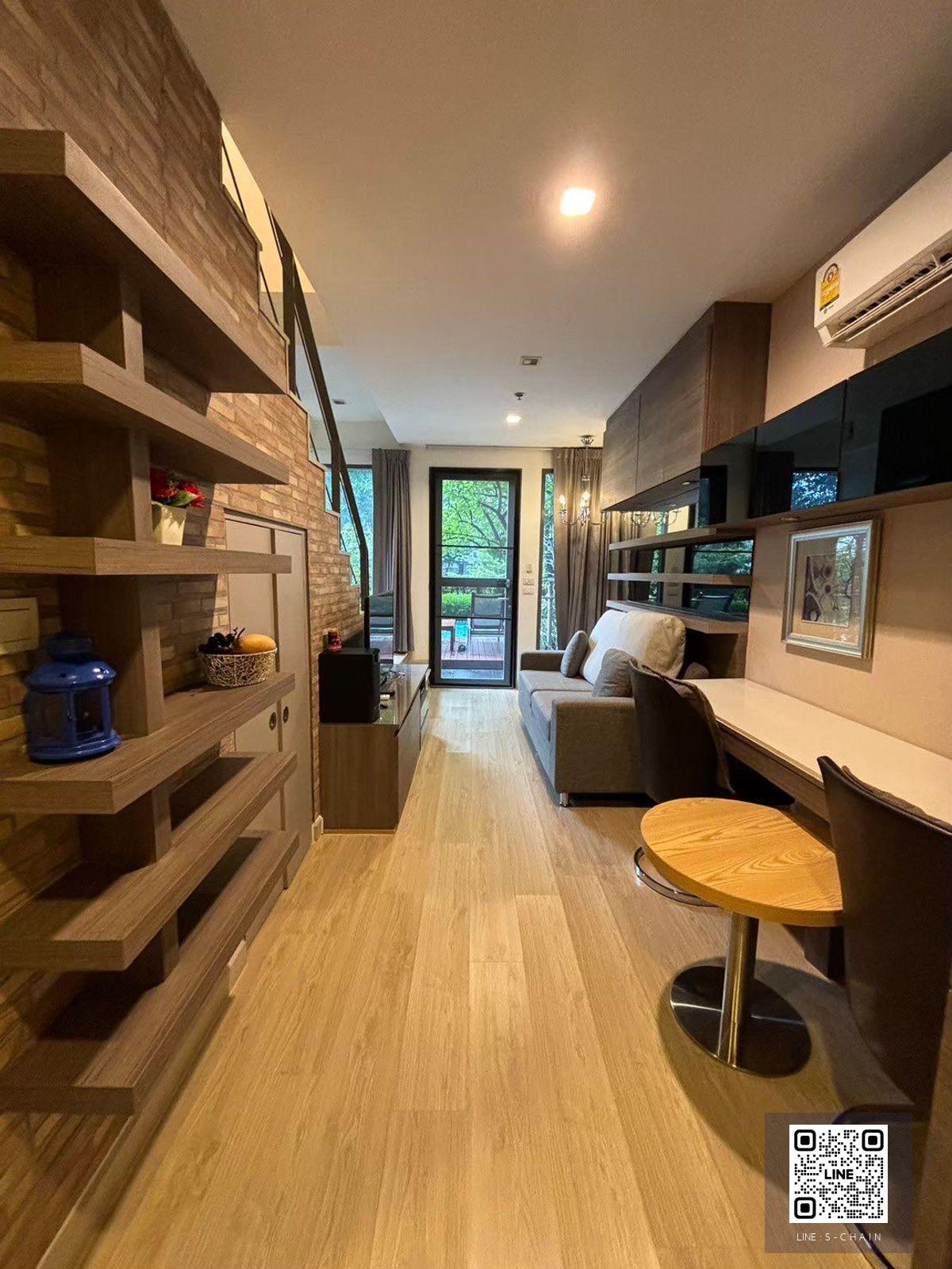 FOR RENT>> I Deo Mobi Sukhumvit 81 🎉🌟ห้อง Duplex ชั้น 4-5 ตึก B ห้องบิวท์อินแต่งสวย ใกล้สถานีรถไฟฟ้า BTS อ่อนนุชเพียงแค่ 30 เมตร วิวสระว่ายน้ำ ⭐️ เฟอร์นิเจอร์บิวท์อินแบบ Fully furnished  #LV-MO1792