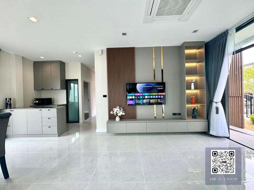 FOR RENT>> Bangkok Boulervard Bangna - Km.5>> บ้านเดี่ยวหรู 2 ชั้น ส่วนกลางขนาดใหญ่ ใกล้ทางด่วนหลายเส้นทาง #LV-MO340