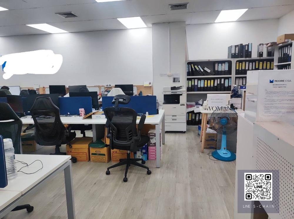 🏢🎊OFFICE FOR RENT>> Bangna Complex Office Tower>> ทำเลดี ออฟฟิตติดเซ็นทรัลกับบิ๊กซีบางนา ติดถนนใหญ่ ทำเลใจกลางบางนา ขนาดพื้นที่ 145 ตรม. รโนเวทครบ พร้อมอยู่ #LV-MO955